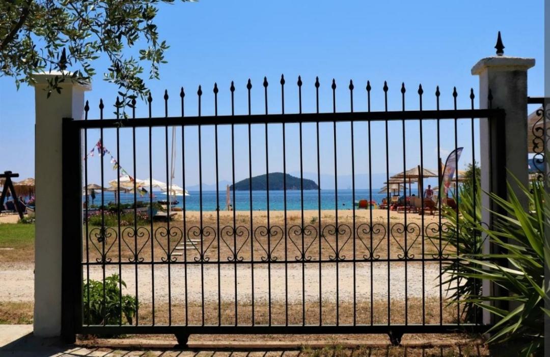 House By The Sea 2 Apartment Nea Iraklitsa ภายนอก รูปภาพ