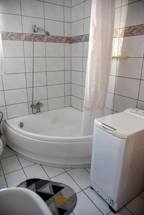 House By The Sea 2 Apartment Nea Iraklitsa ภายนอก รูปภาพ